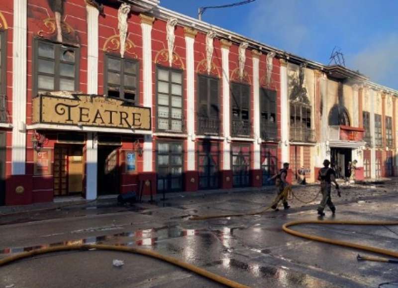 incendio alla discoteca teatre di murcia, in spagna 9