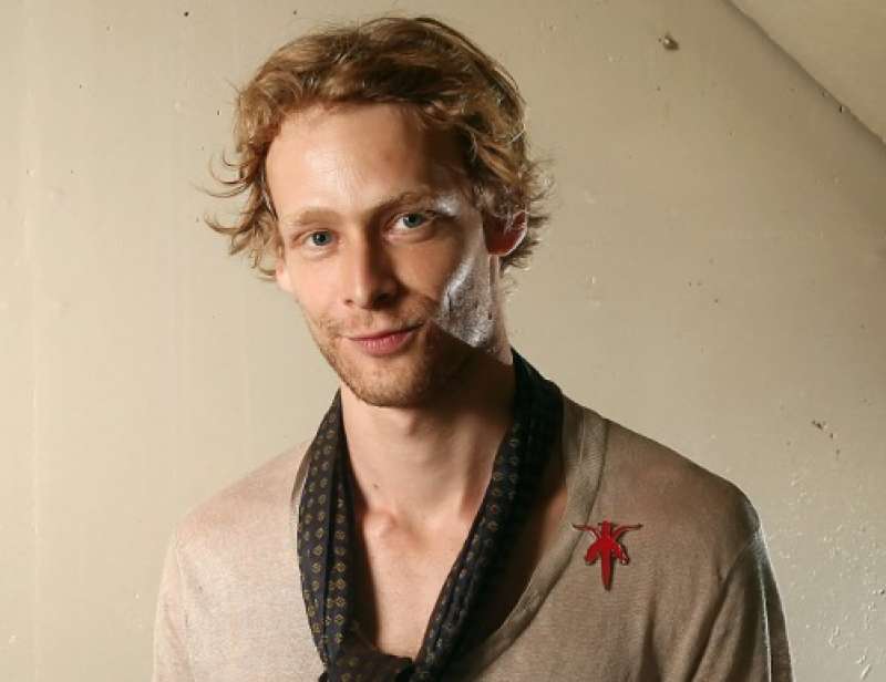 johnny lewis 2