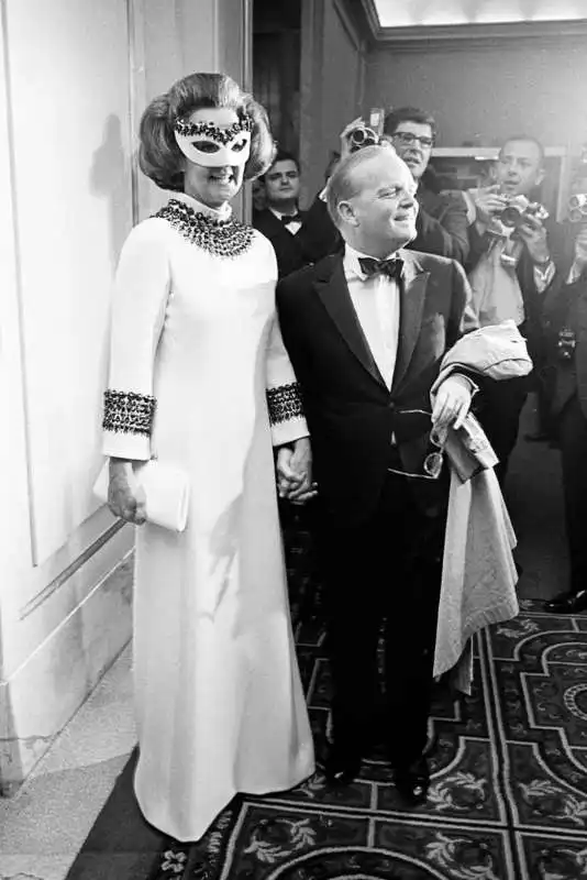 katharine graham   truman capote   black & white ball