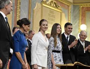 leonor di spagna giura sulla costituzione 4