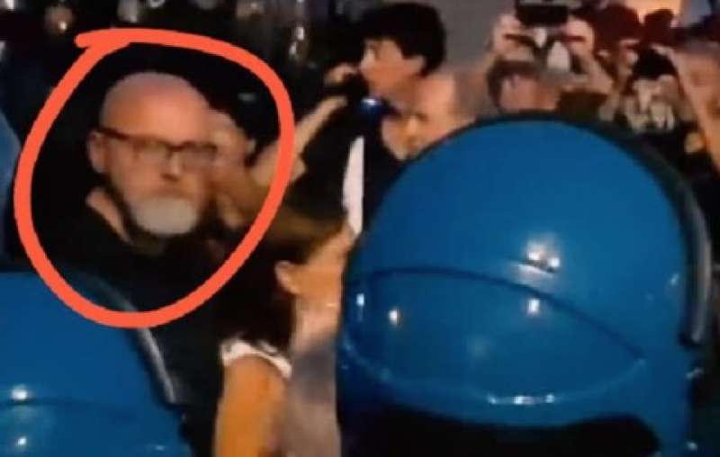 massimo mingrino alla manifestazione contro matteo salvini - 25 agosto 2018