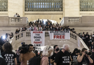 MANIFESTAZIONE DI EBREI A NEW YORK CONTRO I BOMBARDAMENTI A GAZA