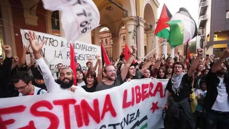 MANIFESTAZIONE PRO PALESTINA