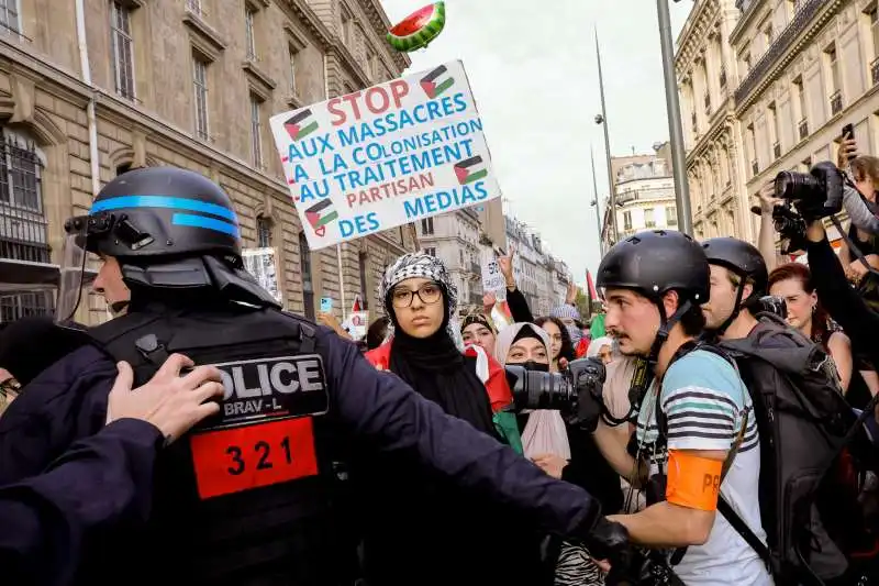 manifestazione pro palestina a parigi   4