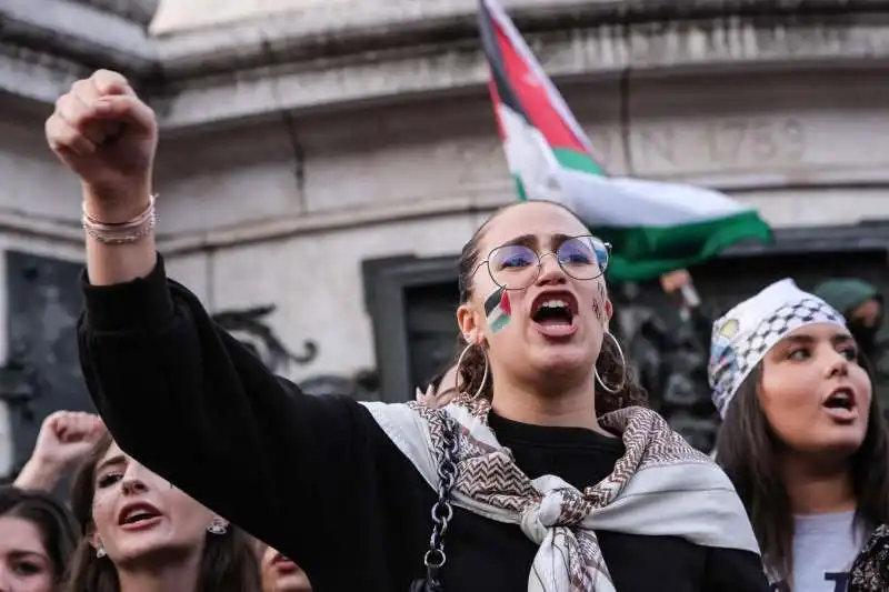 manifestazione pro palestina a parigi   7