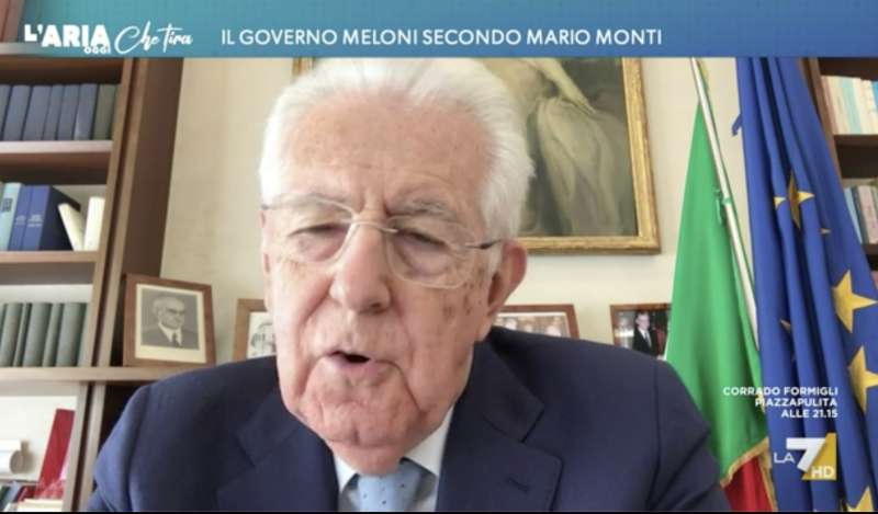 MARIO MONTI A L ARIA CHE TIRA