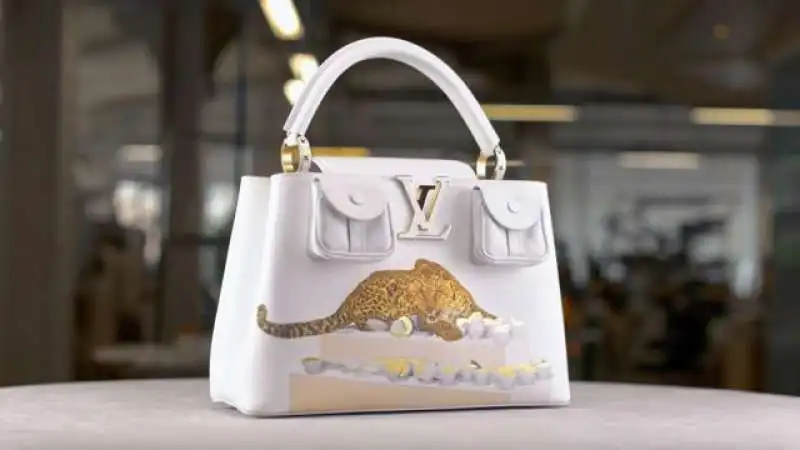 Paola Pivi  borsa vuitton