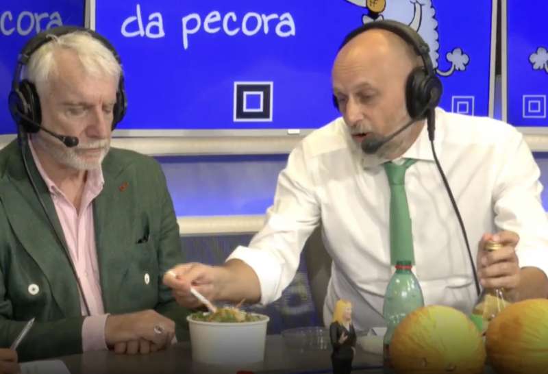 paolo crepet mangia un insalata 9