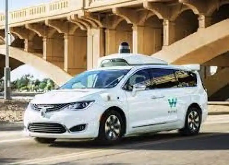 robotaxi waymo  1