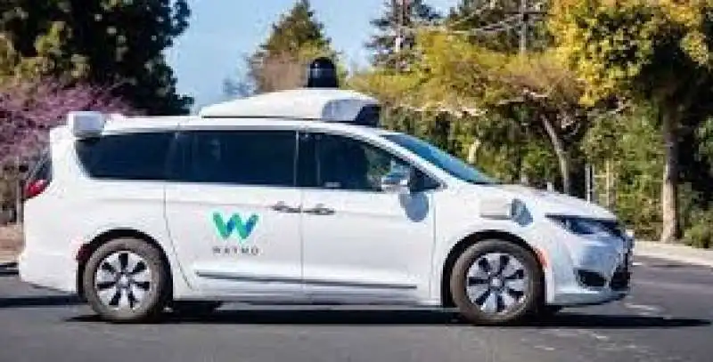 robotaxi waymo  3