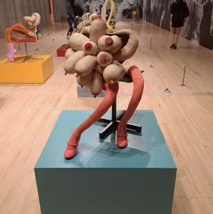 sarah lucas happy gas 12