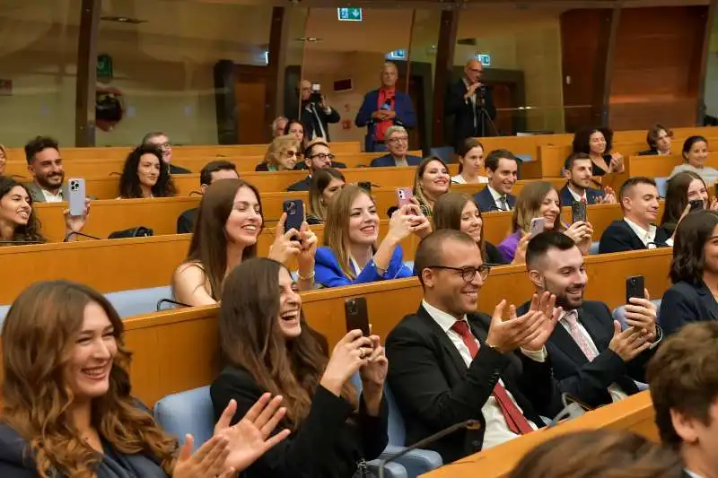 studenti che fotografano ron moss  foto di bacco