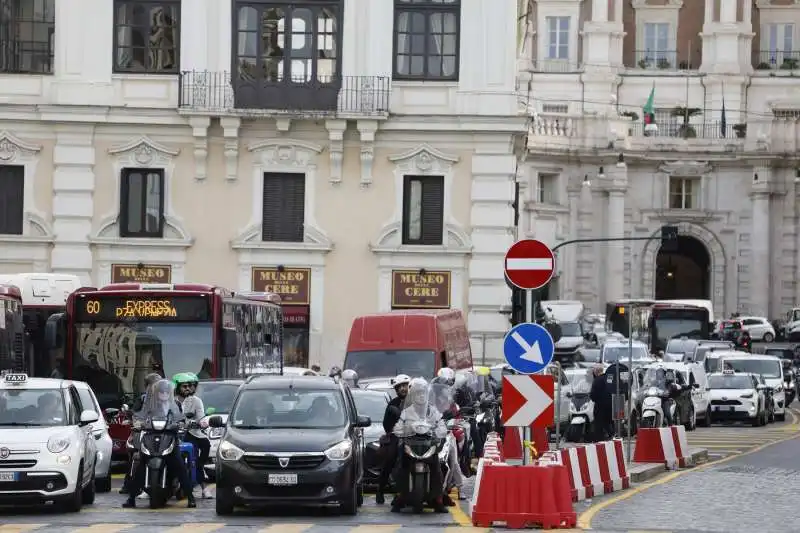 traffico di roma   6