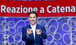 tutti giocano a reazione a catena 3