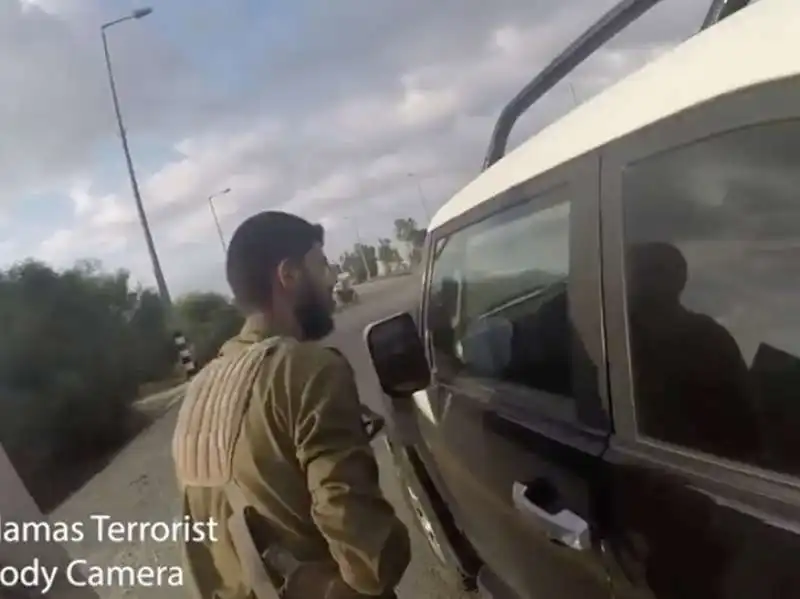 video dei terroristi di hamas   8