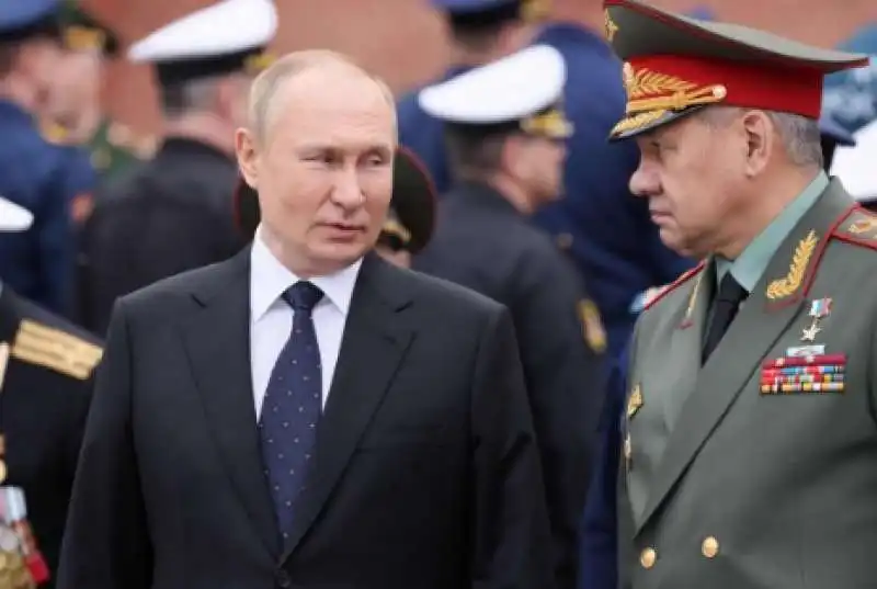 vladimir putin sergei shoigu