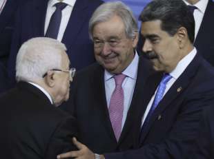 abu mazen antonio guterres nicolas maduro vertice brics foto lapresse