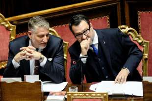 alessandro giuli e matteo salvini al senato