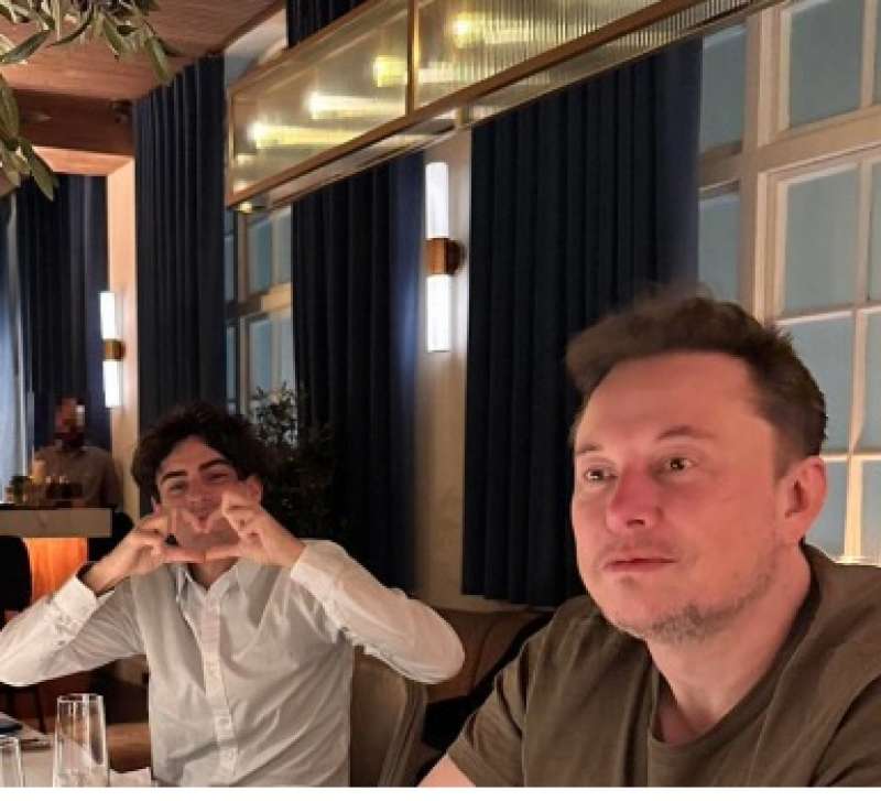 ANDREA STROPPA ELON MUSK