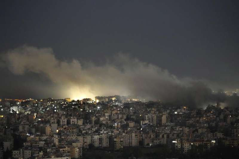 bombardamenti israeliani a beirut 1 foto lapresse