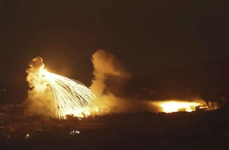 BOMBARDAMENTI ISRAELIANI IN LIBANO 