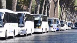 BUS TURISTICI A ROMA