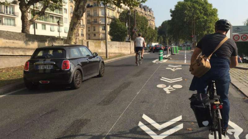 ciclisti a parigi