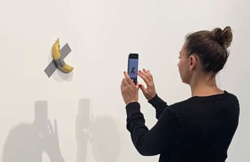 Comedian banana di Maurizio Cattelan