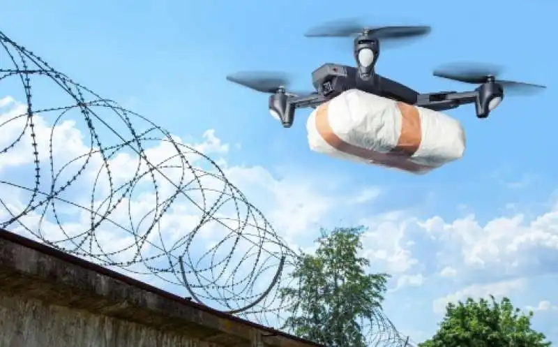 droga trasportata con un drone  2