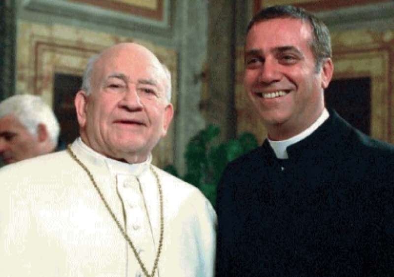 ed asner e massimo ghini papa giovanni