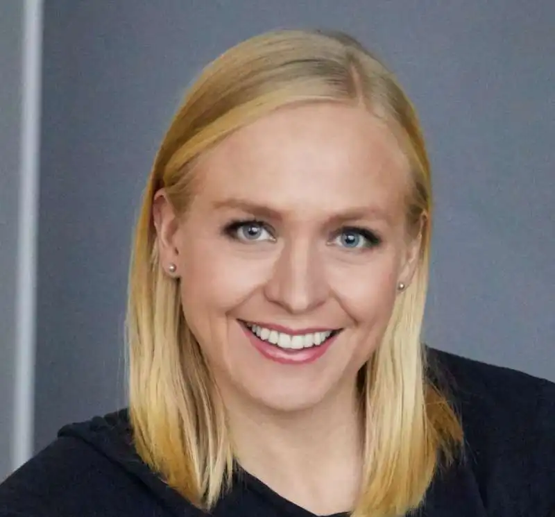 ELINA VALTONEN