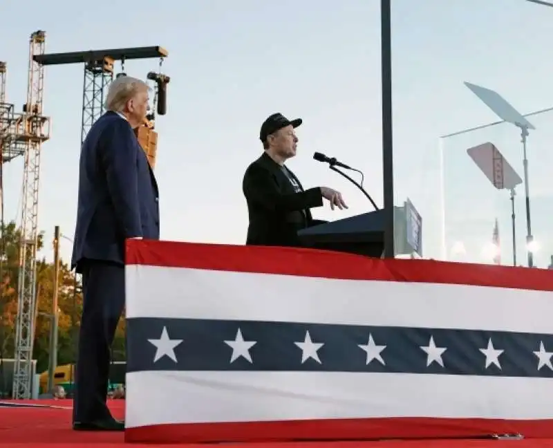 elon musk al comizio di  trump a butler, pennsylvania  5