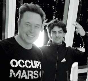 ELON MUSK CON ANDREA STROPPA