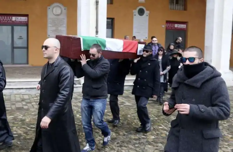 finto funerale durante un unione civile   1