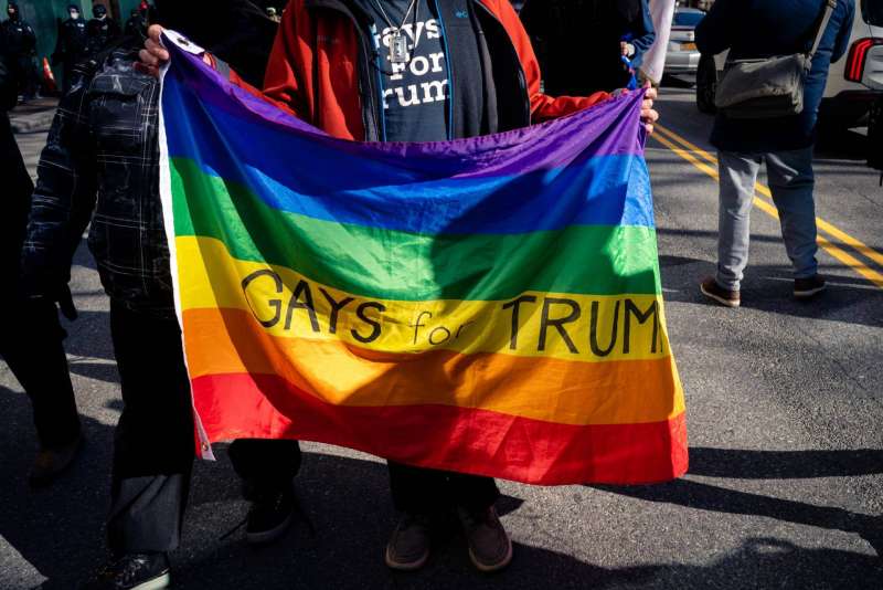 gays for trump