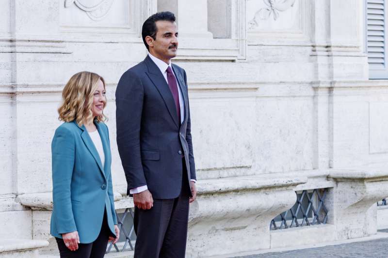 giorgia meloni con tamim bin hamad al thani foto lapresse