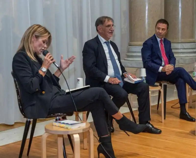 hoara borselli   ignazio la russa   italo bocchino   presentazione del libro perche l italia e di destra   gnam 