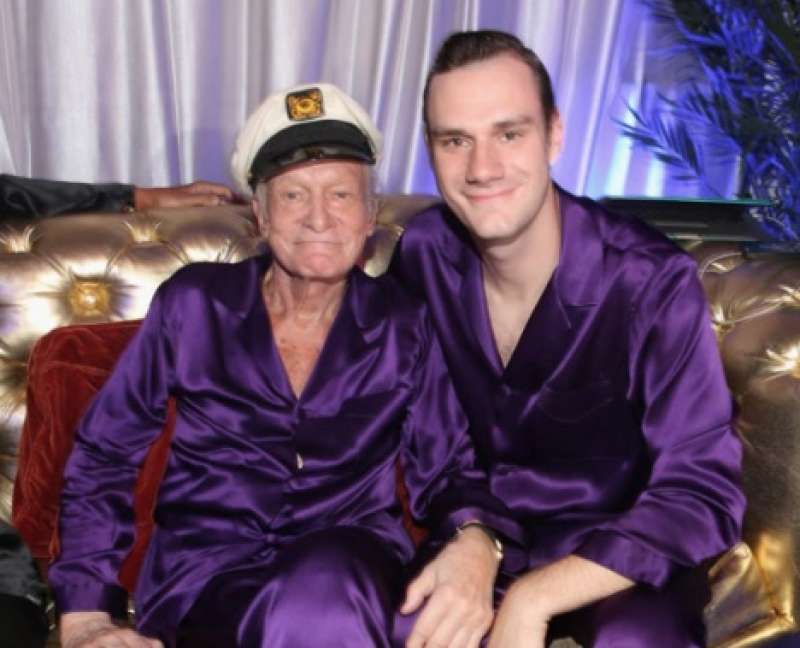 HUGH HEFNER E IL FIGLIO COOPER