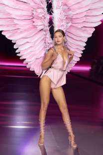 la sfilata di victoria's secret 9