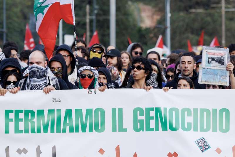 manifestazione pro palestina roma foto lapresse 13