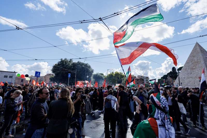 manifestazione pro palestina roma foto lapresse 18