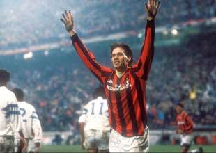 marco van basten 4