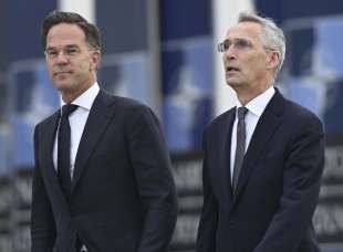 MARK RUTTE - JENS STOLTENBERG - PASSAGGIO DI CONSEGNE ALLA NATO - FOTO LAPRESSE