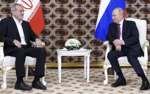 MASOUD PEZESHKIAN E VLADIMIR PUTIN