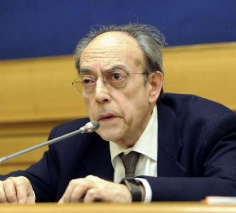 MASSIMO VILLONE