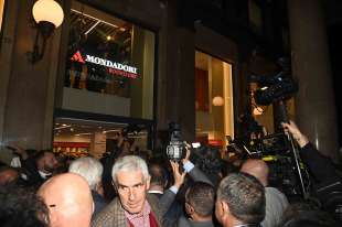 mondadori store