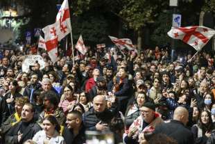 proteste in georgia dopo la vittoria di sogno georgiano foto lapresse 10