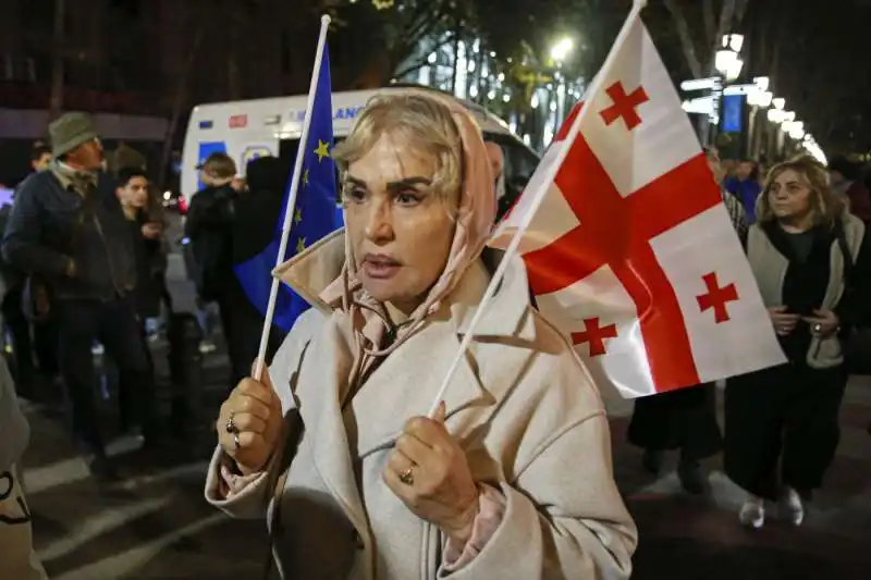 proteste in georgia dopo la vittoria di sogno georgiano   foto lapresse   7