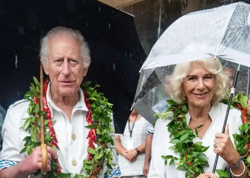 re carlo e camilla a samoa 4