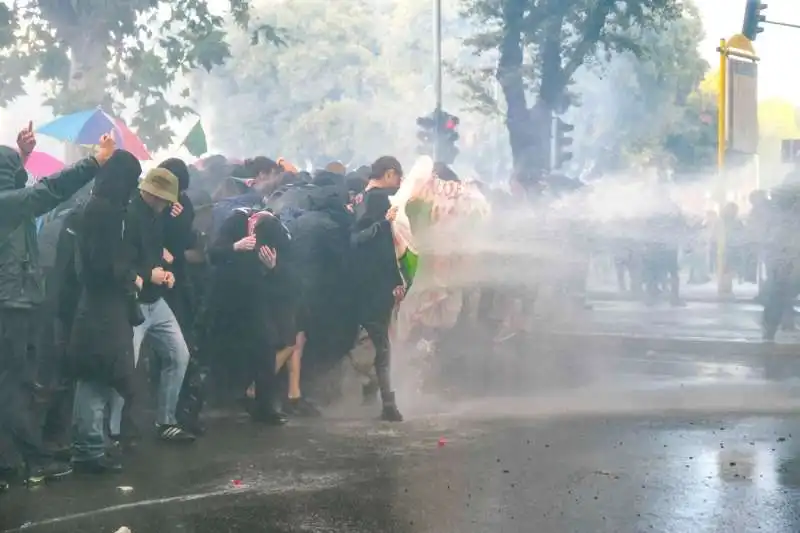 scontri alla manifestazione pro palestina di roma   foto lapresse   11